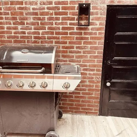 Villa 1850S Historic Row House 7Min Train To Nyc With Private Backyard à Jersey City Extérieur photo