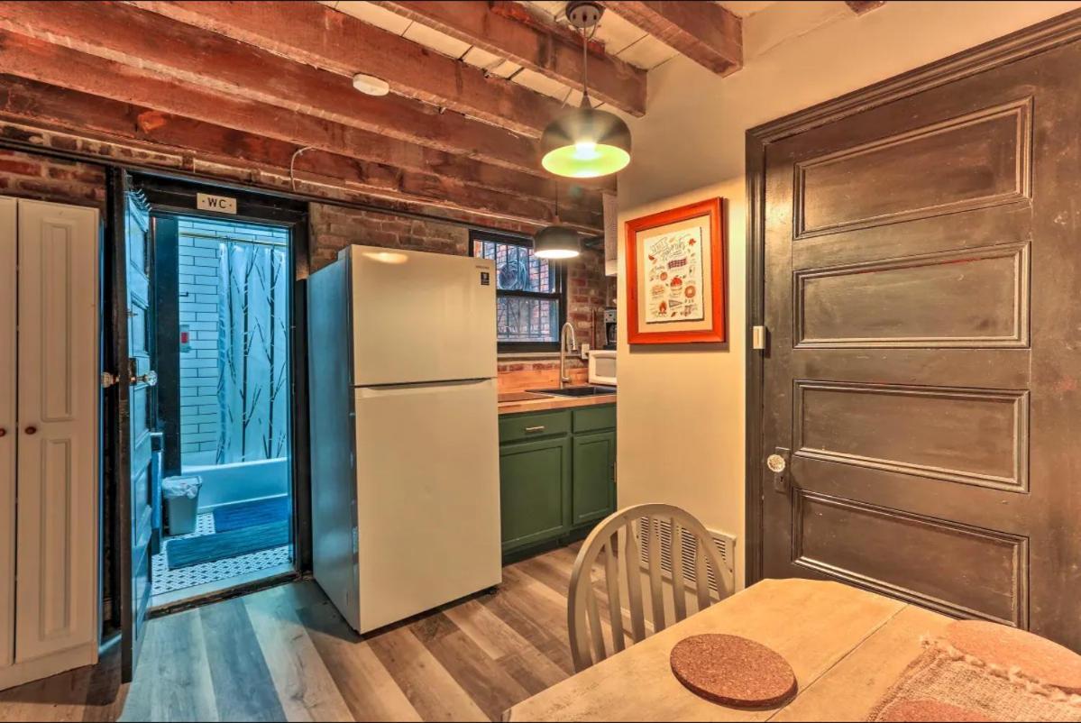 1850s Historic Row House 7min Train To Nyc With Private Backyard *